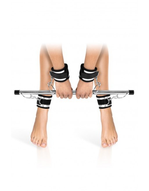 Barre de soumission avec 4 menottes Fetish Tentation - CC570412 Barre de soumission avec 4 menottes Fetish Tentation - CC570412